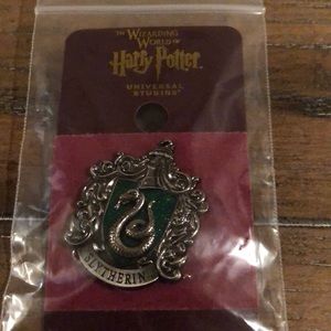 Harry Potter Slytherin Pin